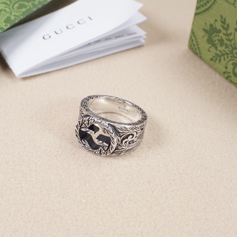 G*u*i rings